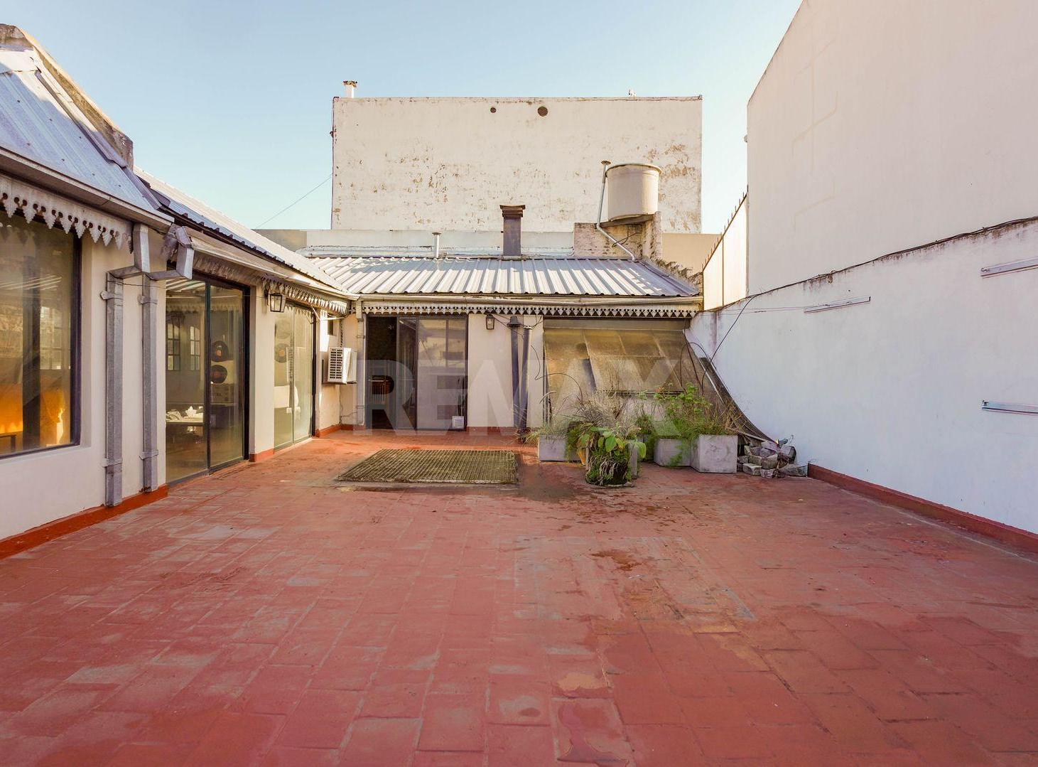 Foto de CASA LOTE PROPIO C/ COCHERA Y TERRAZA MONTECASTRO, imagen 3