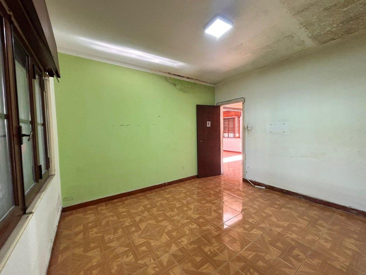 Foto de VENTA CASA 4 AMB JARDÍN GARAGE Y PATIO LANÚS ESTE, imagen 3