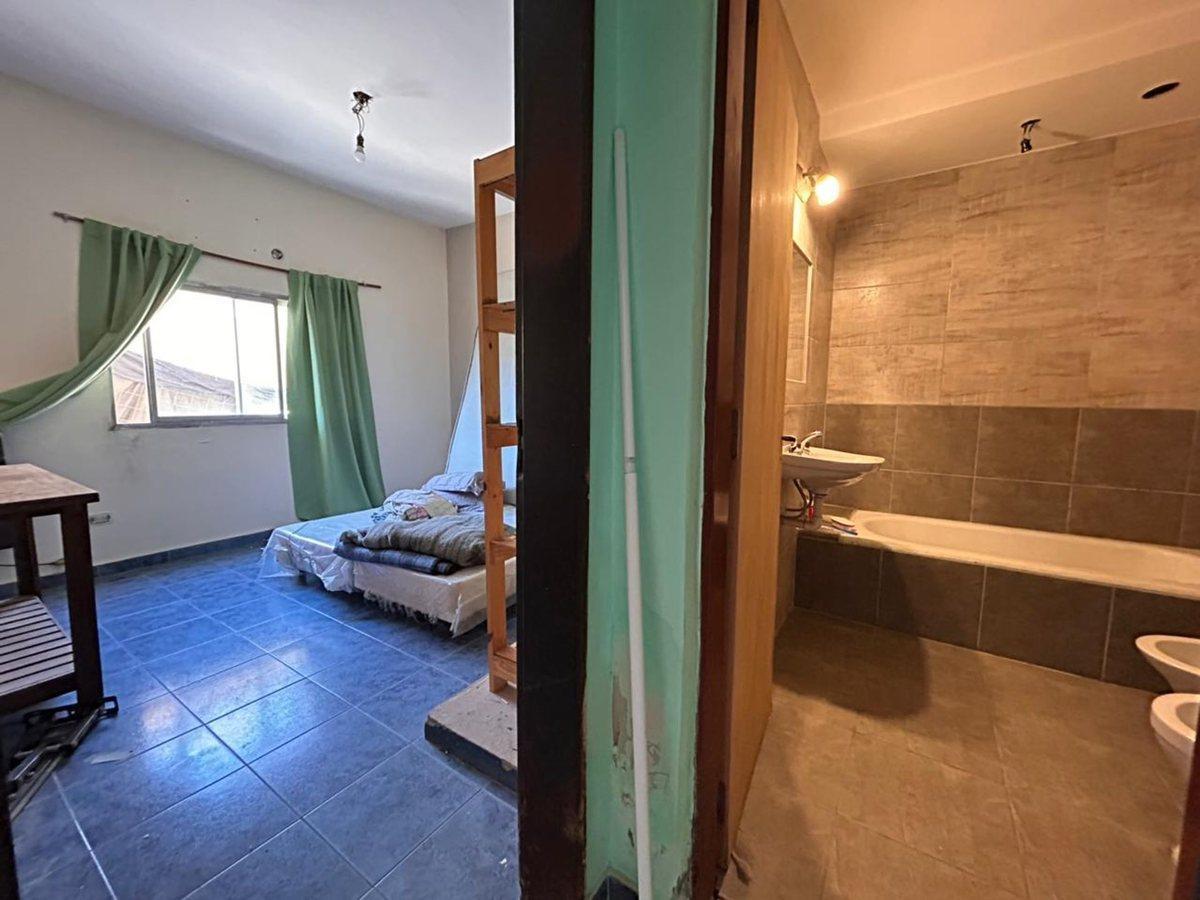 Foto de VENTA CASA DOS FAMILIAS LANÚS ESTE LOTE PROPIO, imagen 3