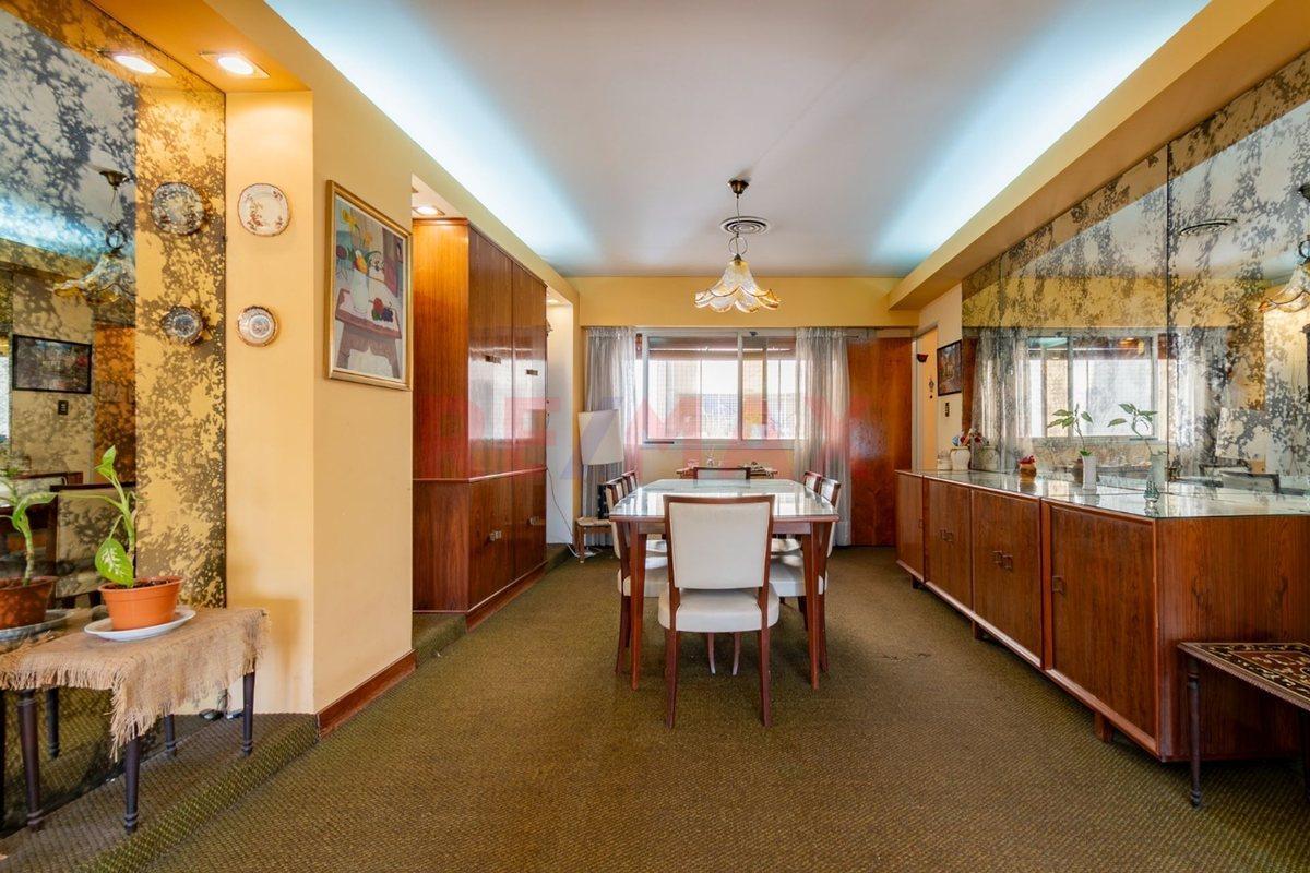 Foto de VENTA . 5 AMBIENTES . CABALLITO . COCHERA DOBLE, imagen 3