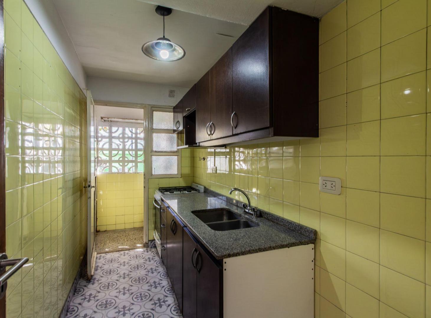 Foto de VENTA DE DEPARTAMENTO 2 AMB CON BALCON . FLORESTA, imagen 4