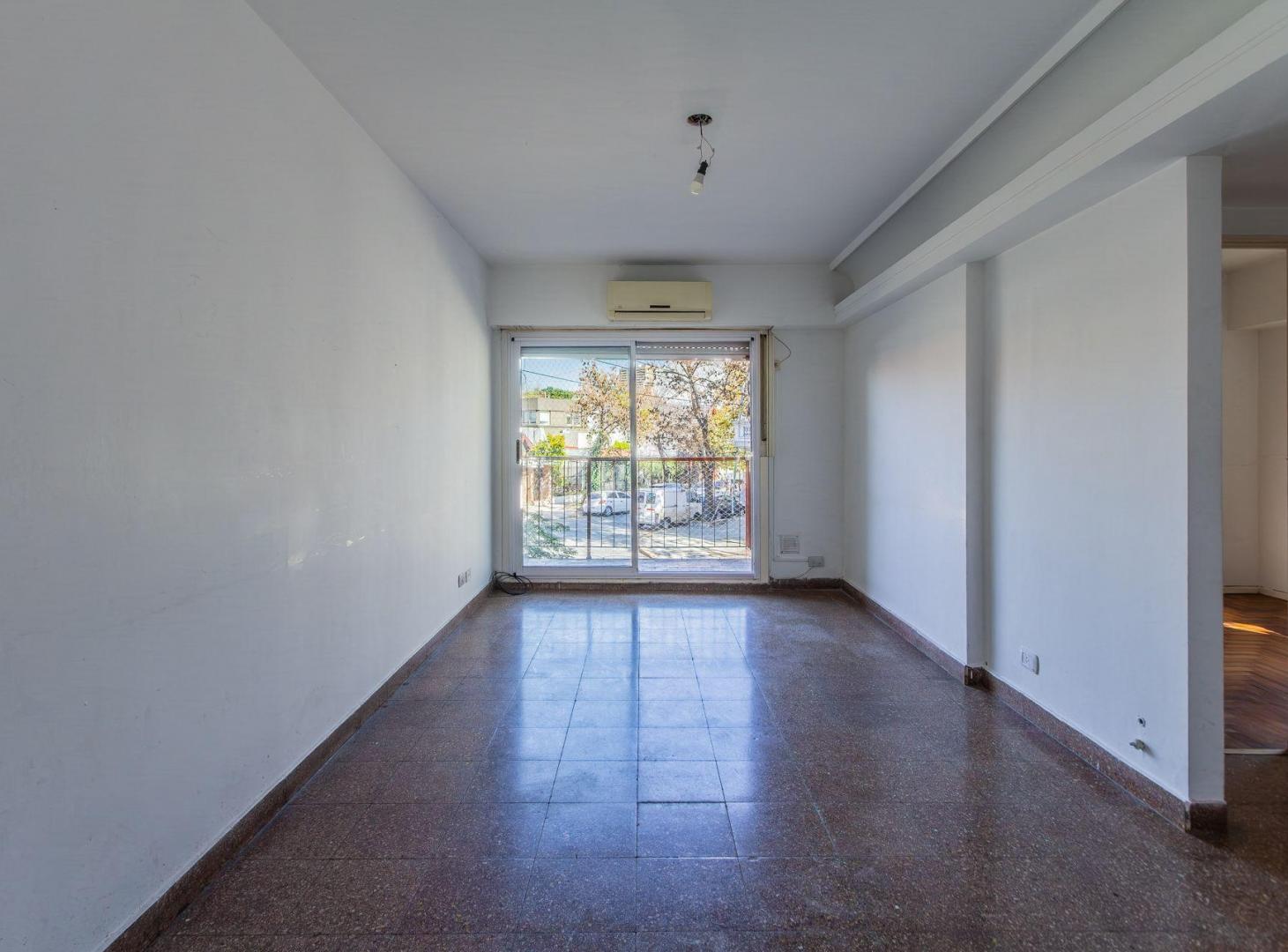 Foto de VENTA DE DEPARTAMENTO 2 AMB CON BALCON . FLORESTA, imagen 3