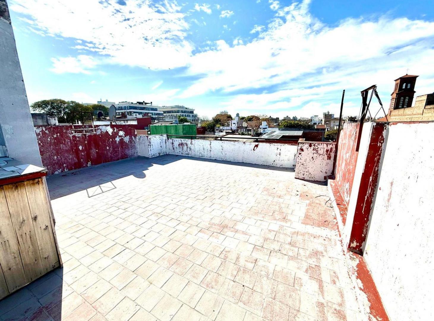 Foto de CASA 2 PLANTAS CON GALPON / PB EN PARQUE CHACABUCO, imagen 4