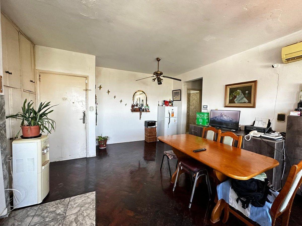 Foto de VENTA DPTO 4 AMB FRENTE AL PARQUE AVELLANEDA, imagen 5