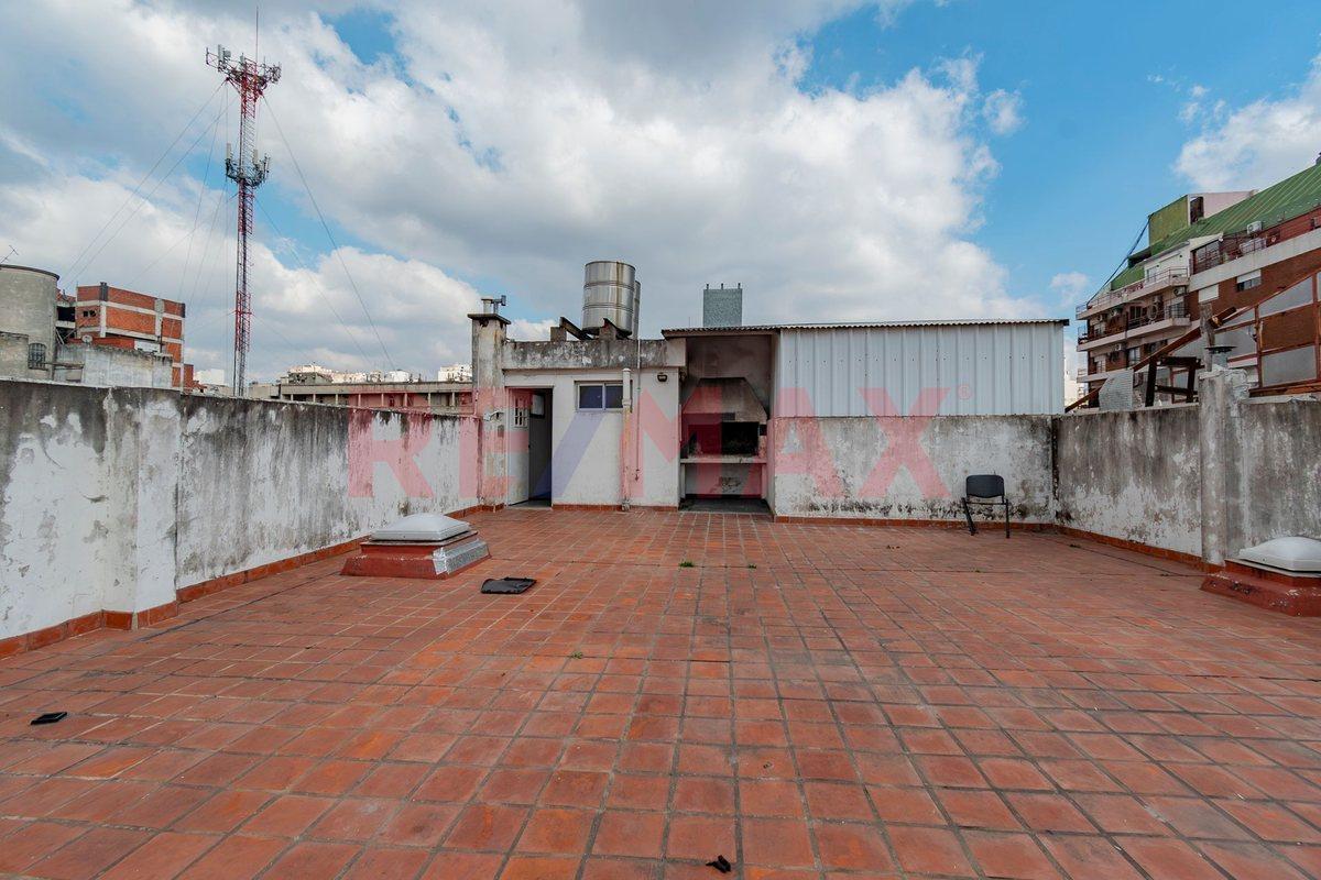 Foto de VENTA TRIPLEX 9 AMBIENTES CON TERRAZA - FINANCIA, imagen 3