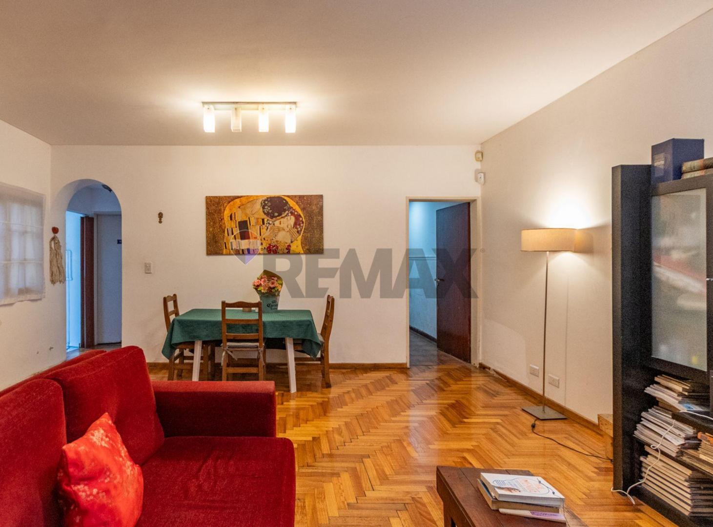 Foto de OPORTUNIDAD CASA 4 AMB DEVOTO C/ PILETA Y JARDIN, imagen 5