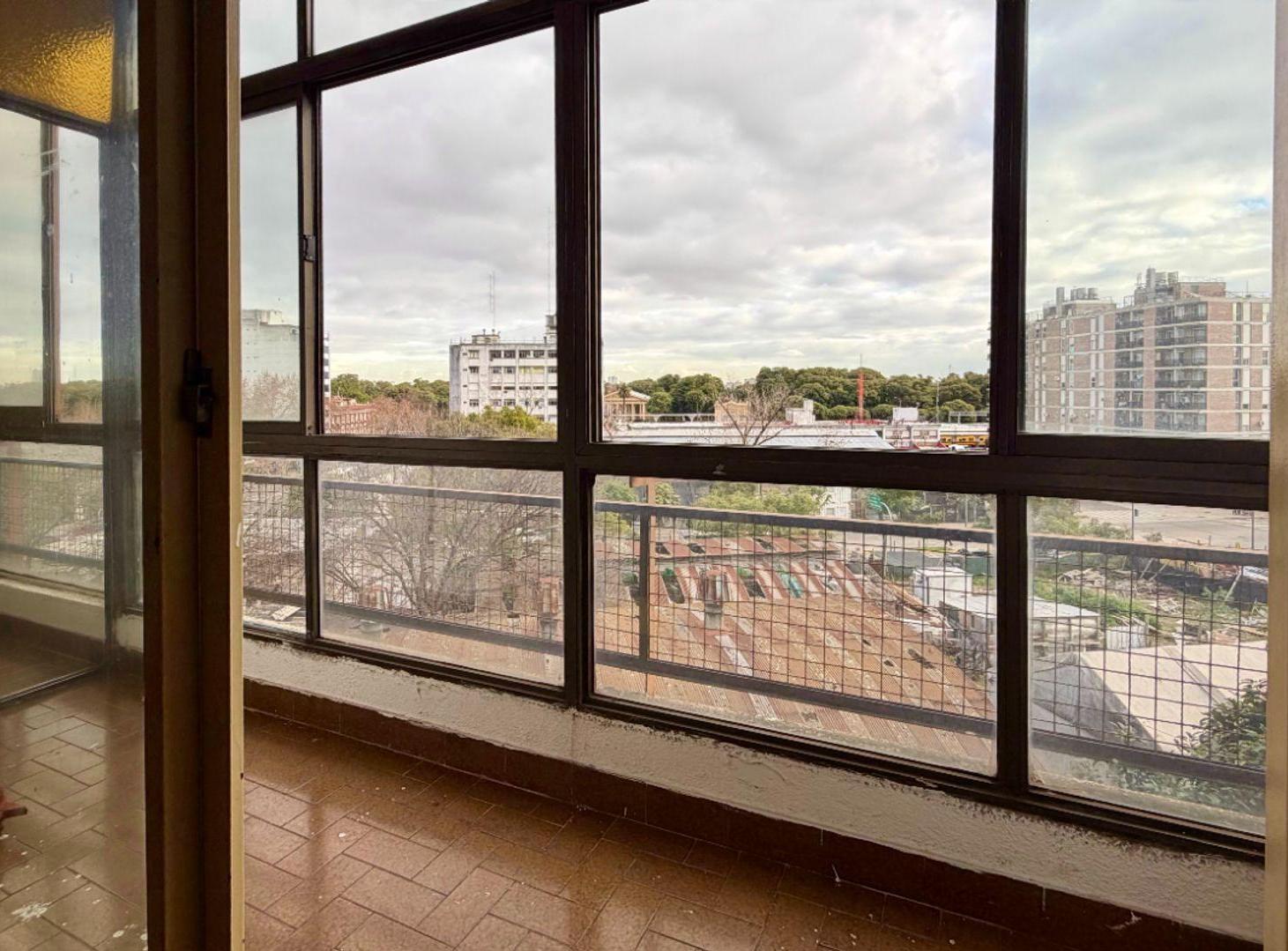 Foto de VENTA DEPTO CHACARITA 2 AMB GRAN BALCON LAVAD LUZ, imagen 3