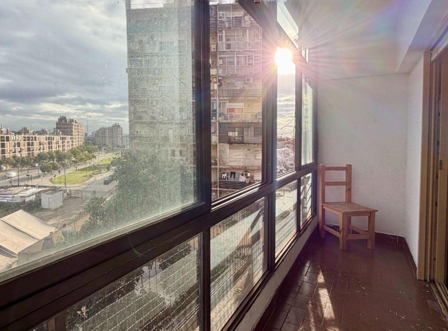 Foto de VENTA DEPTO CHACARITA 2 AMB GRAN BALCON LAVAD LUZ, imagen 4
