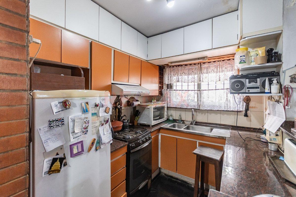 Foto de Venta Casa RamosMejía IDEAL INVERSION OPORTUNIDAD, imagen 5