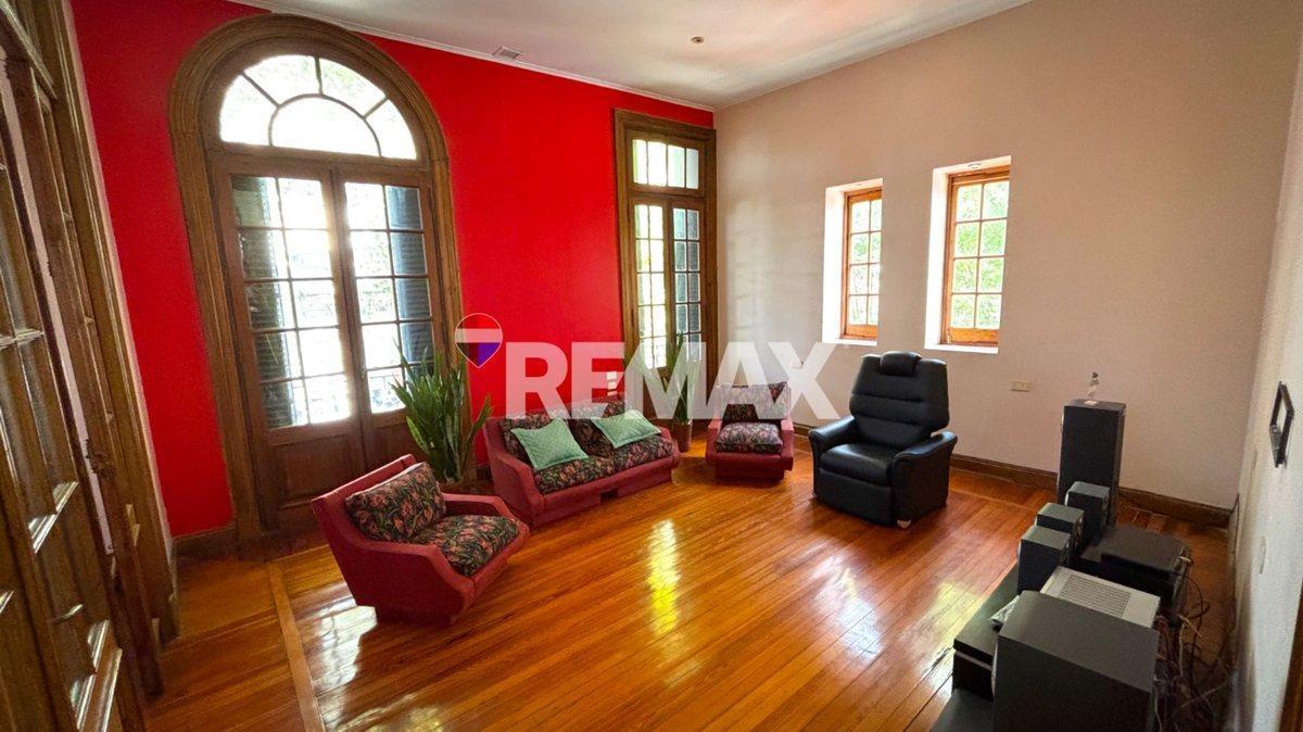 Foto de EN VENTA PH ÚNICO EN BALVANERA C/ASCENSOR y AZOTEA, imagen 1