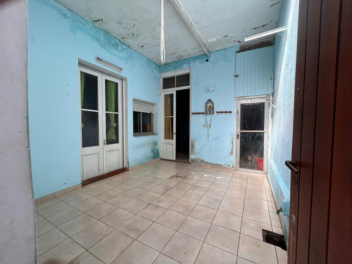 Foto de VENTA PH 2/3 AMB LANUS ESTE 95M2 PATIO TERRAZA, imagen 1