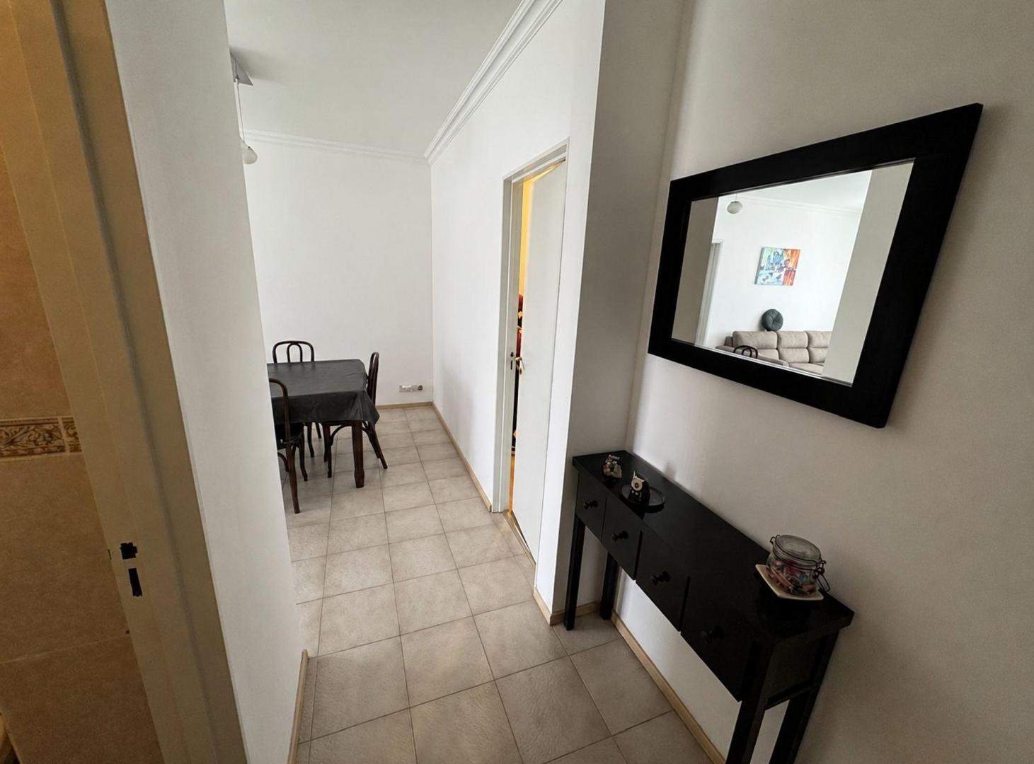 Foto de VENTA DEPARTAMENTO 3 AMBIENTES EN MONTECASTRO, imagen 2
