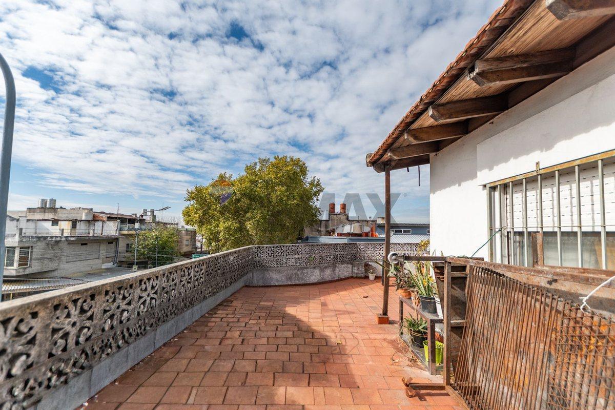 Foto de VENTA PH 3 AMB FLORES C/TERRAZA IDEAL INVERSOR, imagen 3