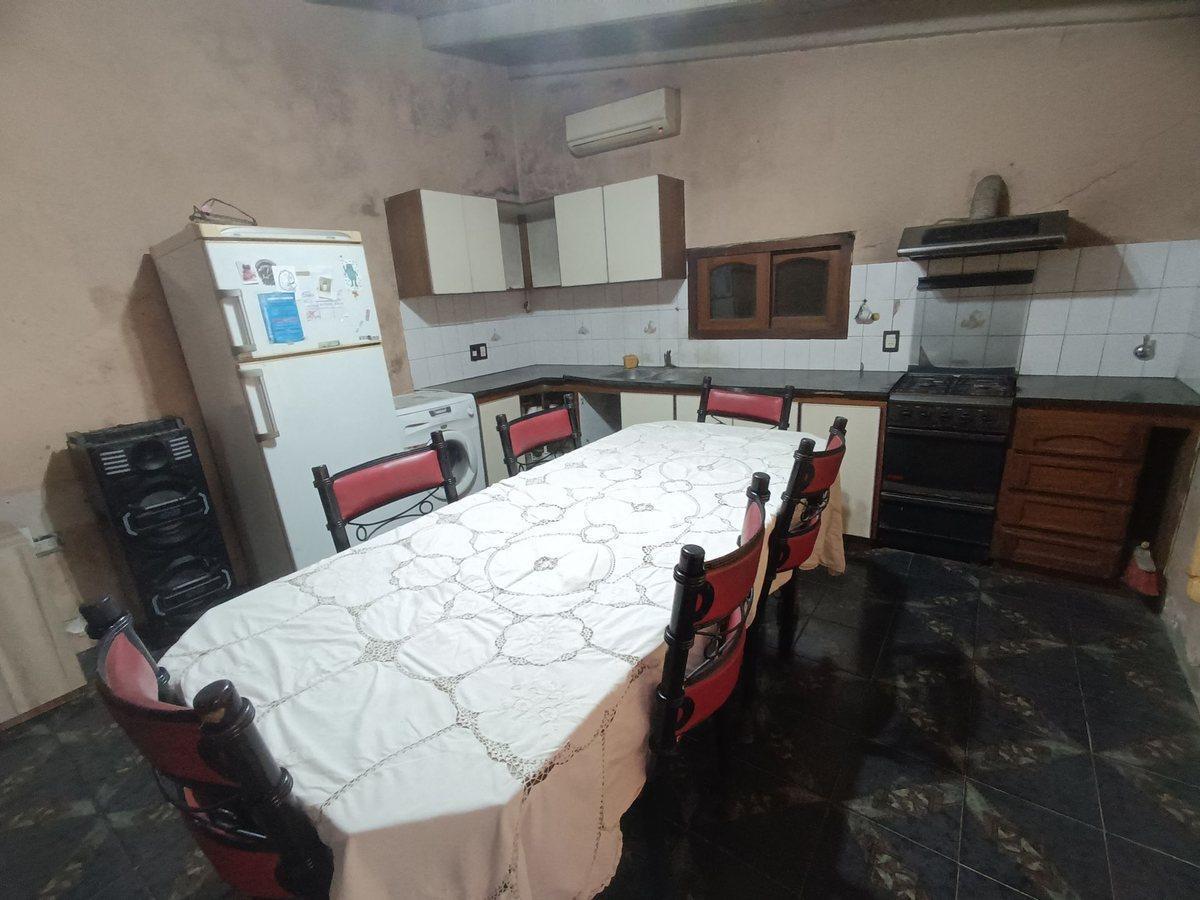 Foto de Venta terreno con casa 3 amb y parque Berazategui, imagen 5