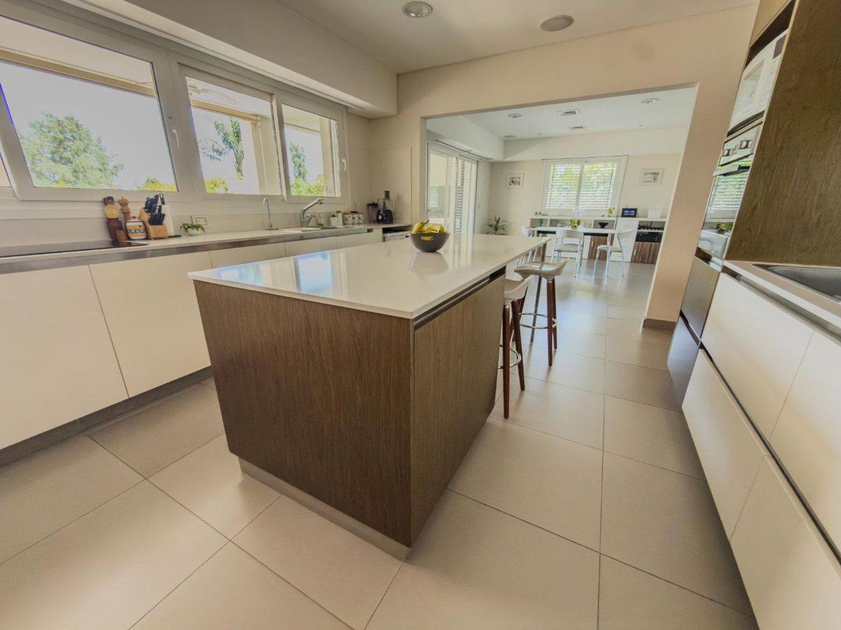 Foto de Venta Casa 6 ambientes con paneles solares, imagen 5