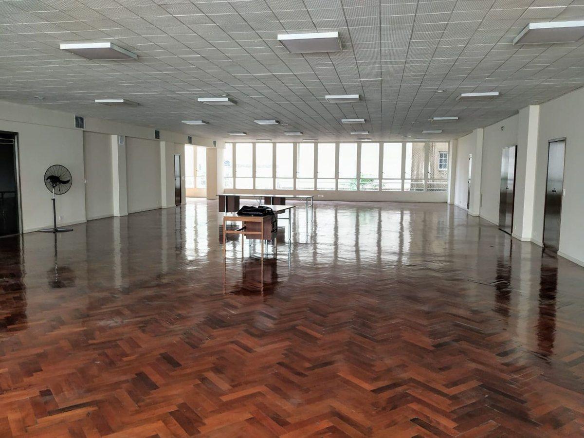 Foto de OPORTUNIDAD !!!VENTA IMPORTANTE OFICINA CENTRO, imagen 4