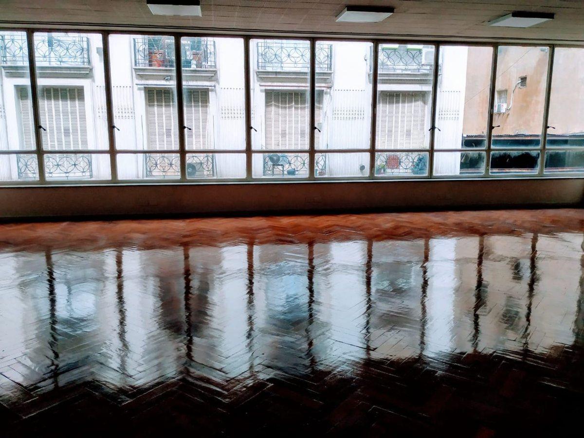 Foto de OPORTUNIDAD !!!VENTA IMPORTANTE OFICINA CENTRO, imagen 5