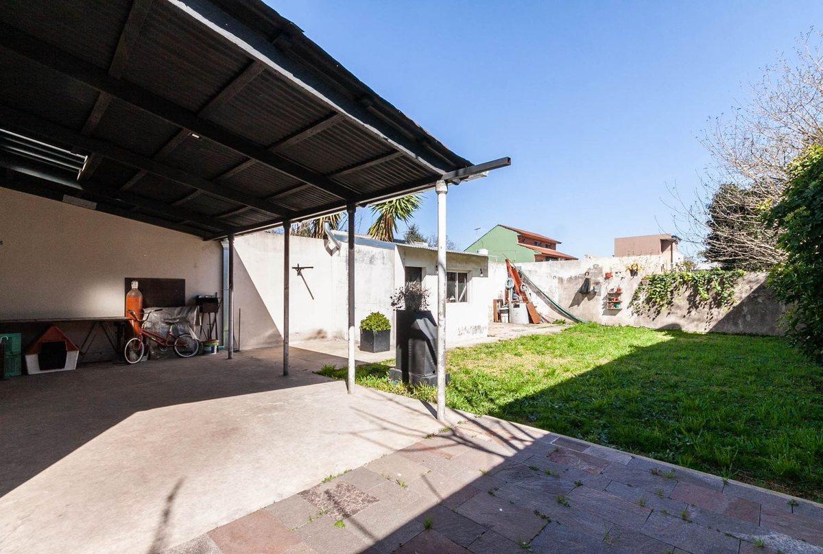 Foto de VENTA CASA 3 AMB REMODELADA A.CREDITO EN TEMPERLEY, imagen 2