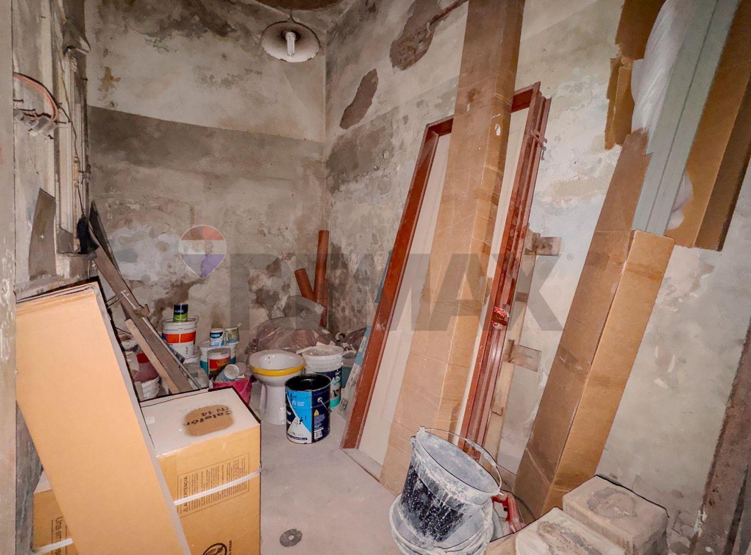 Foto de VENTA PH 3 amb C/ PATIO A REFACCIONAR EN BOEDO, imagen 2