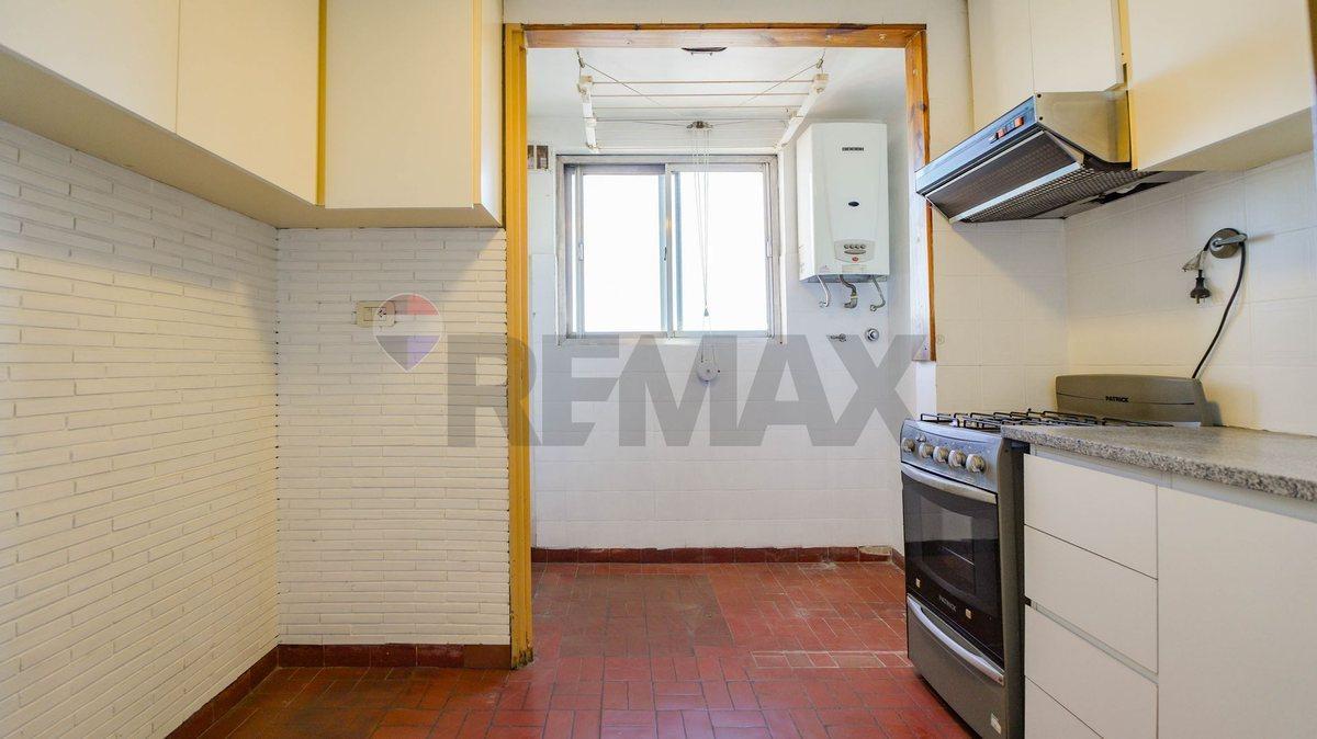 Foto de VENTA . EXCELENTE DEPARTAMENTO 3 AMB . FLORES, imagen 4