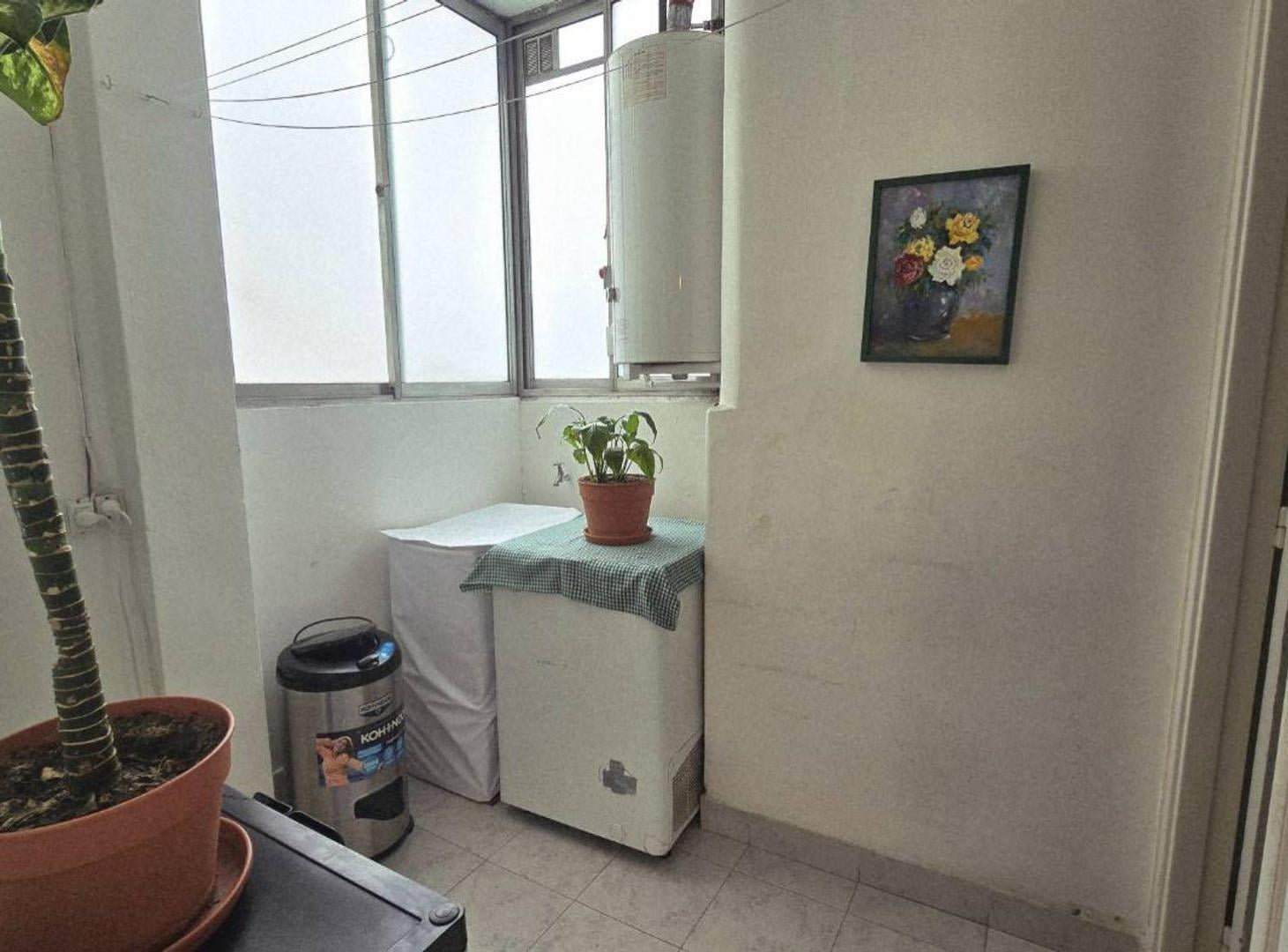 Foto de VENTA 3 AMBIENTES +DEPENDENCIA EXCELENTE UBICACION, imagen 2
