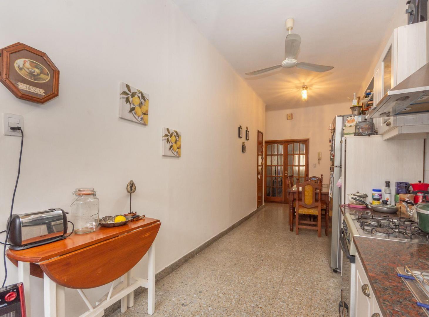 Foto de VENTA - PH 3 AMBIENTES CON TERRAZA EN AVELLANEDA, imagen 1