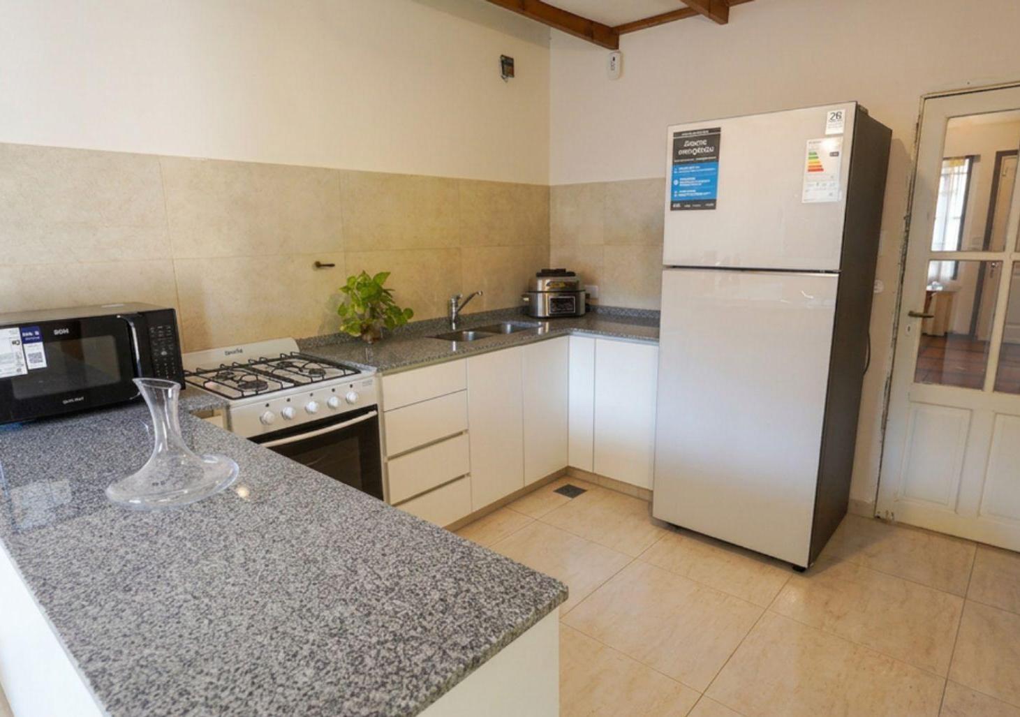 Foto de 4 Amb c/ Pileta Jardín Parrilla Cochera Ballester, imagen 3