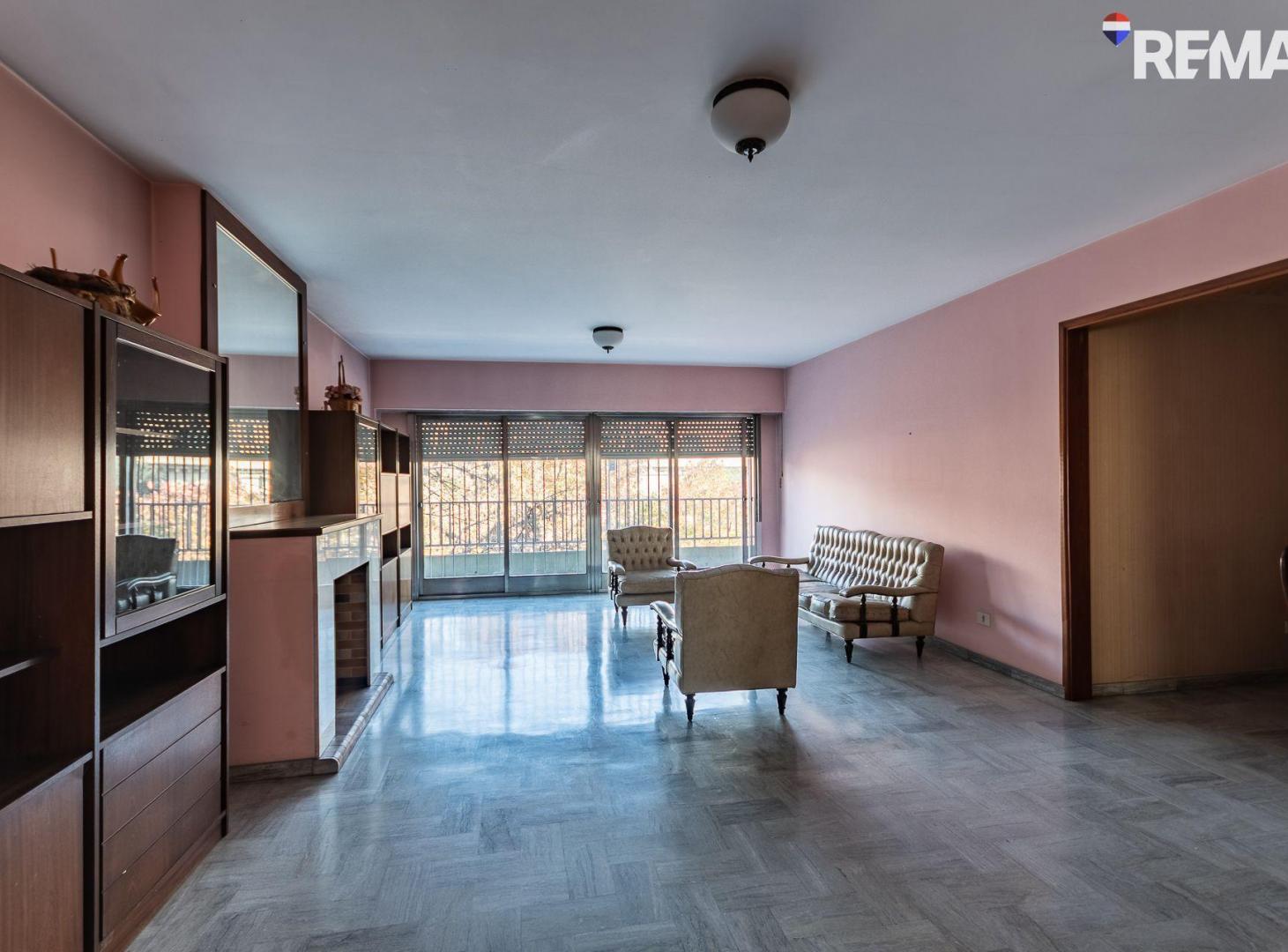 Foto de VENTA DEPARTAMENTO MORON CENTRO 4 AMBIENTES BALCON, imagen 2