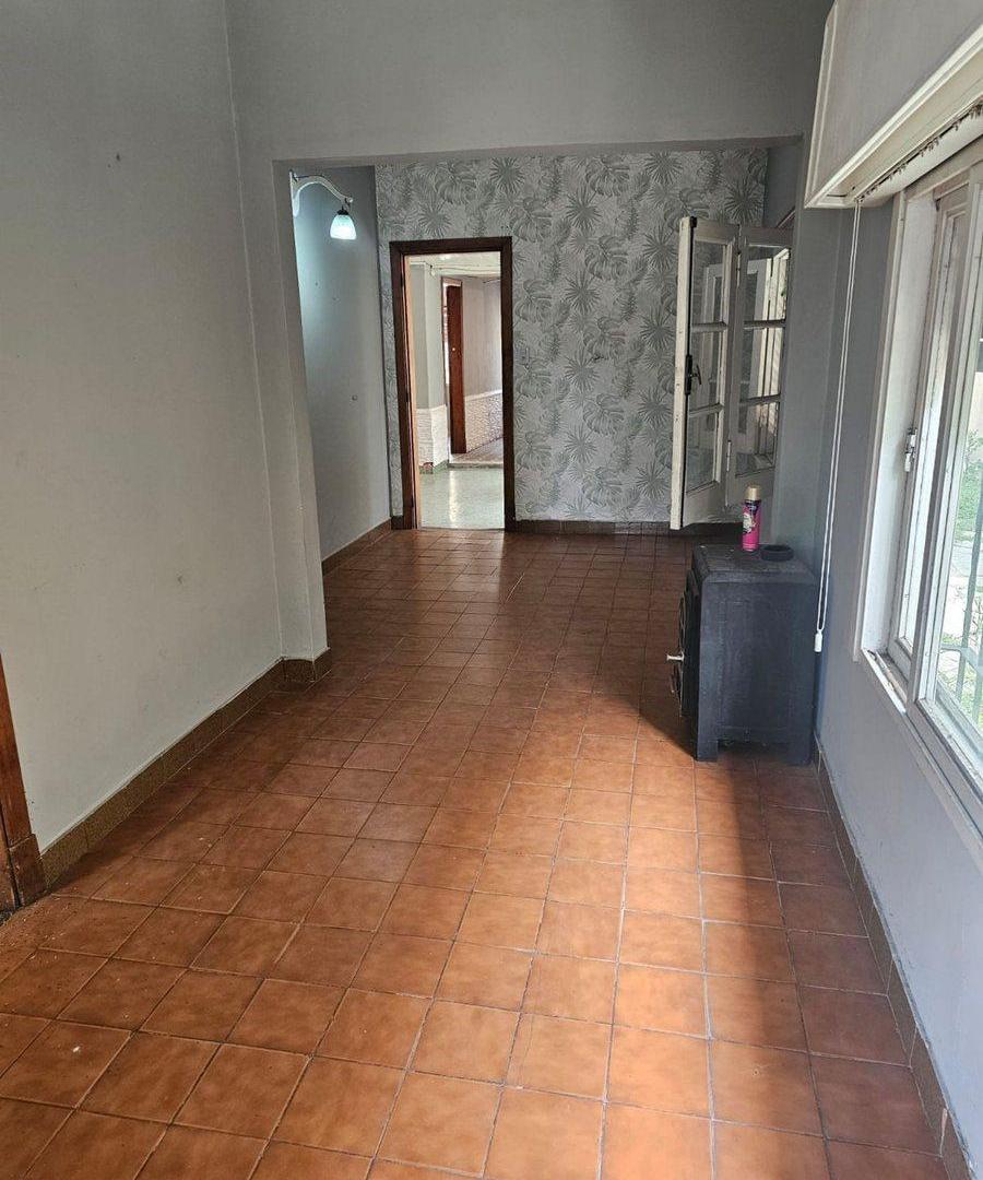Foto de VENTA CASA 4 AMB -PATIO -JARDIN-GARAGE-LAVALLOL, imagen 4