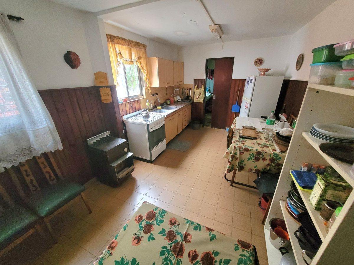 Foto de VENTA CASA PATIO PARRILLA COCHERAS TERRAZA LANUS, imagen 3