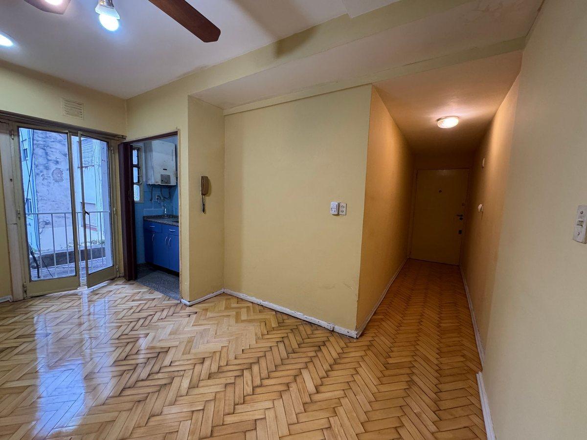 Foto de VENTA DEPARTAMENTO 2 AMB y MEDIO - BALVANERA, imagen 2