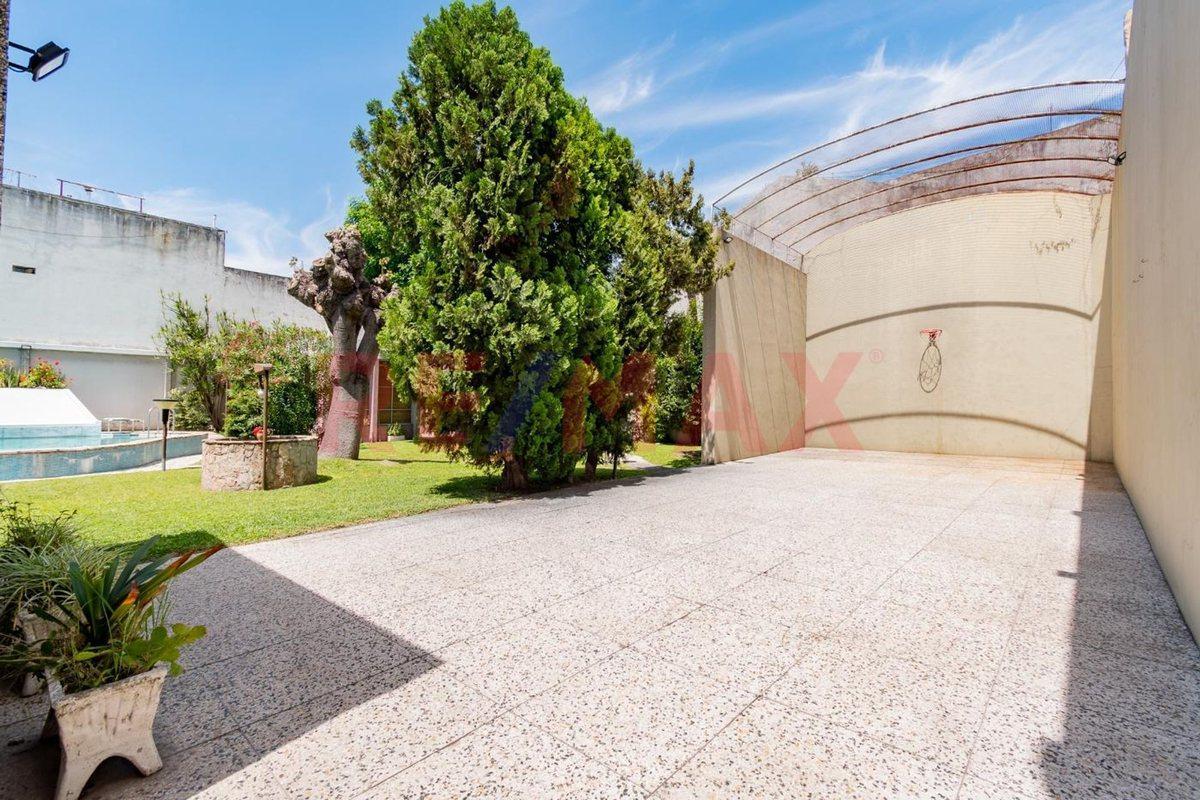 Foto de VENTA CASA 6 AMB PILETA JARDIN CANCHA DE PALETA, imagen 1