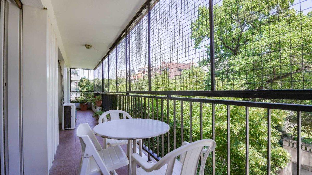 Foto de VENTA DEPTO. 5 AMBIENTES EN BELGRANO CON COCHERA., imagen 2