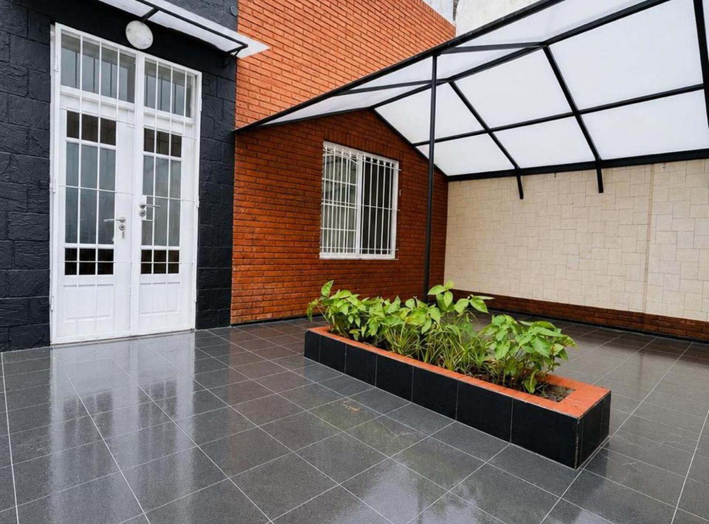 Foto de VENTA,PH,MATADEROS,C/PATIO,COCHERA, imagen 3