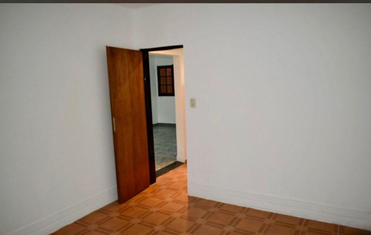 Foto de VENTA CASA 3 AMB FONDO LIBRE, imagen 2