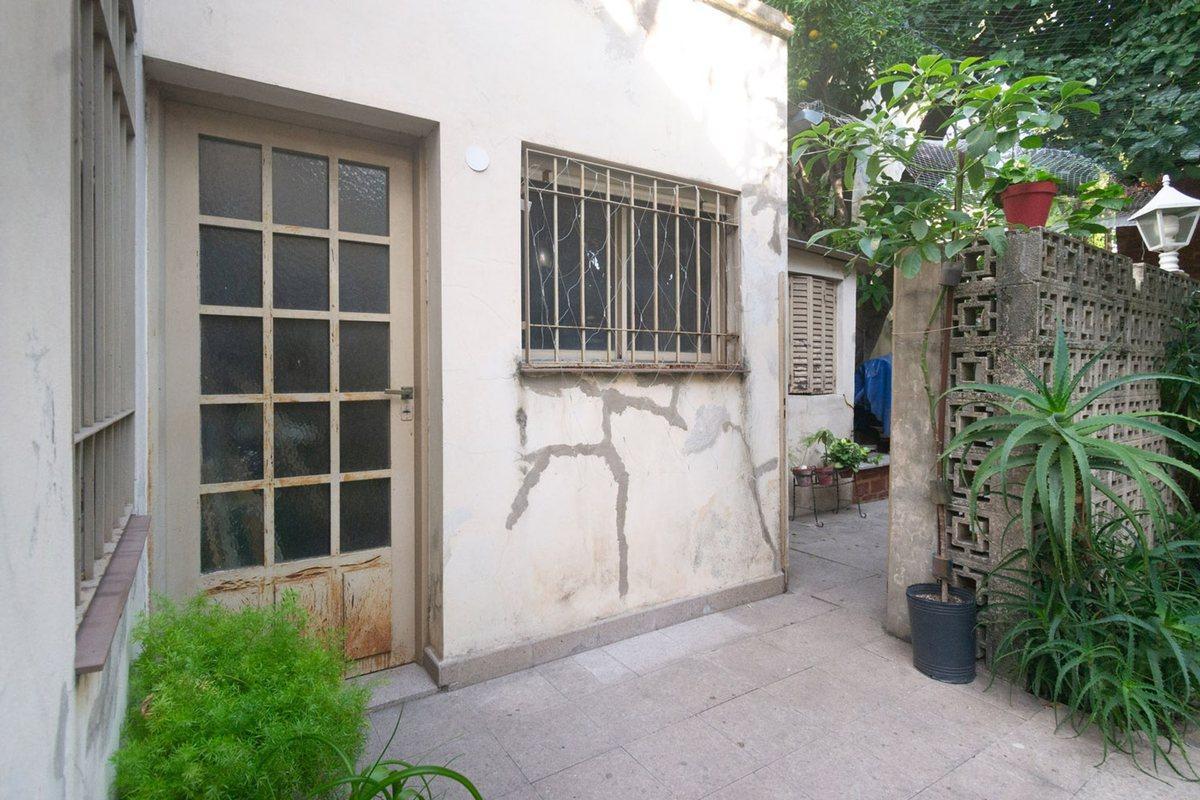 Foto de VENTA CASA PATERNAL 3 AMB AMPLIO JARDIN Y PATIO, imagen 5