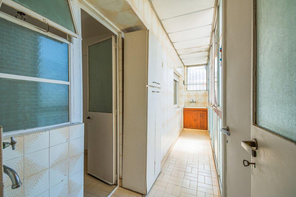Foto de VENTA DEPTO 3 AMB RECOLETA COCHERA BALCON DEPEND, imagen 5