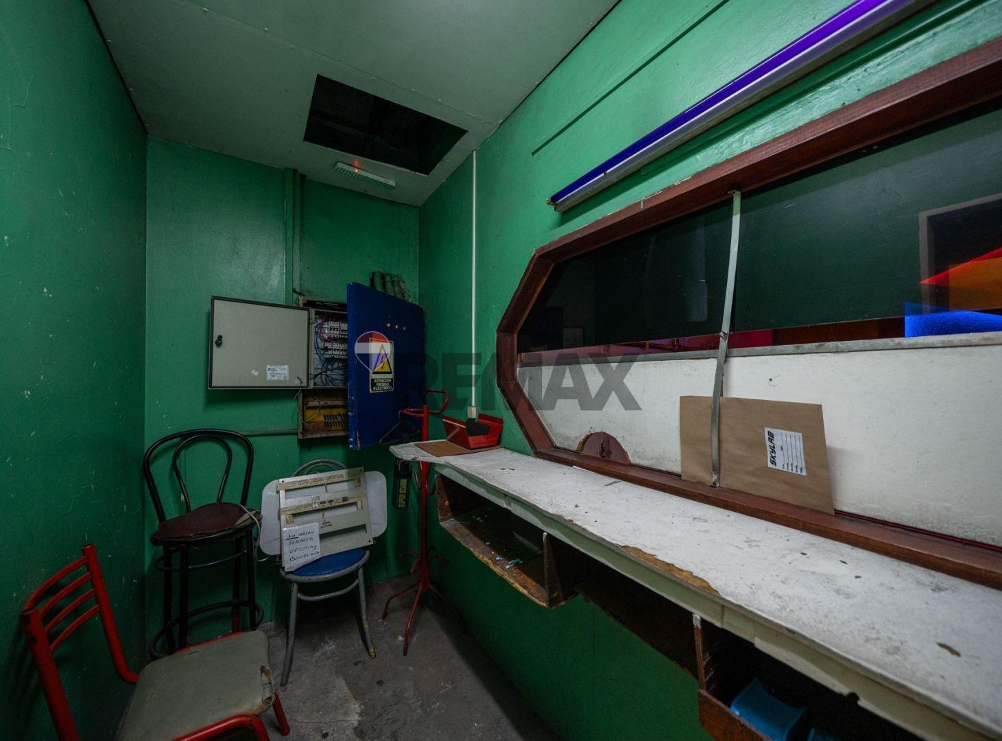 Foto de local comercial ex boliche bailable. San justo, imagen 1