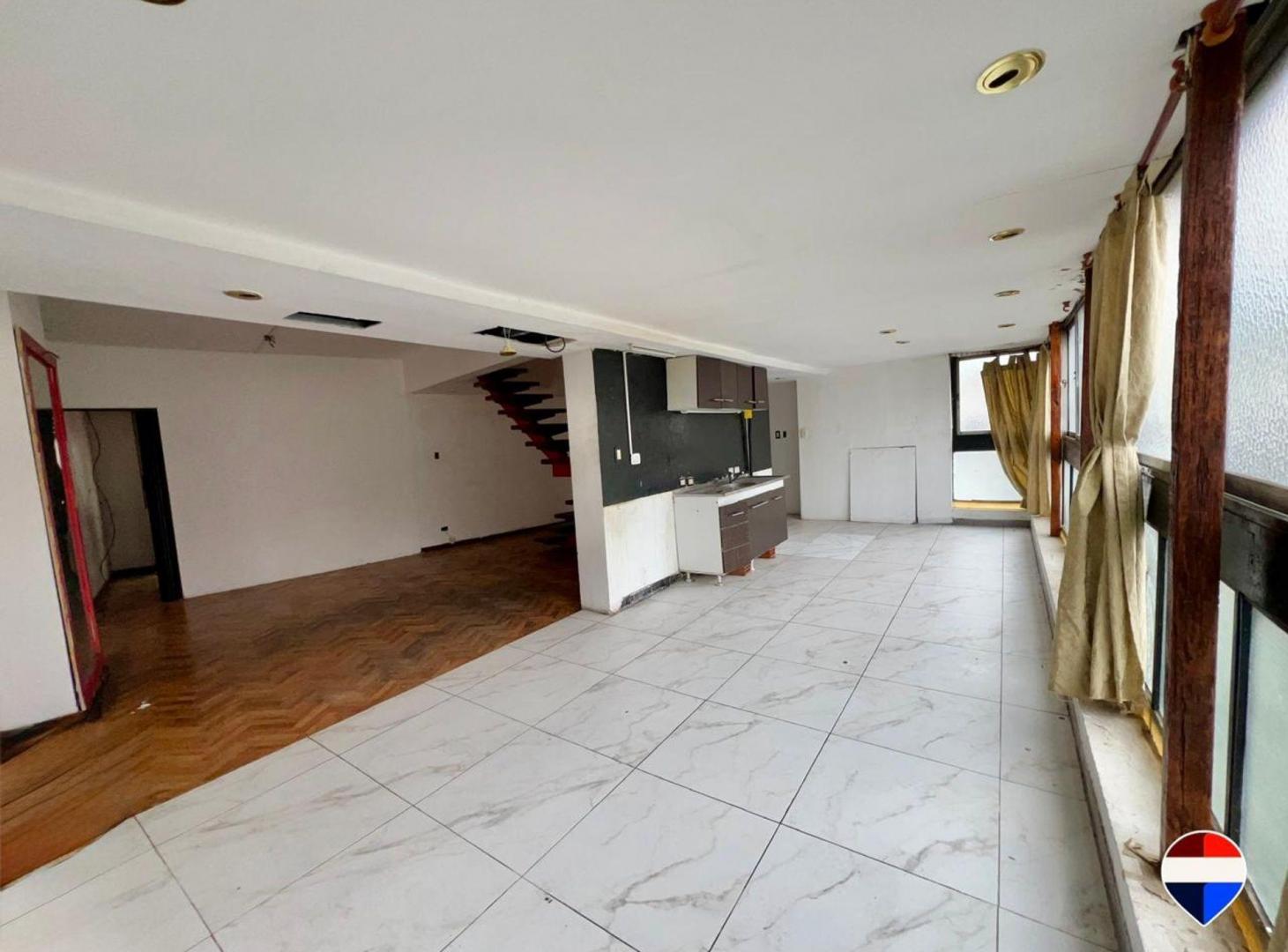 Foto de VENTA SEMIPISO 3 4 AMBIENTES CABALITO REFACCIONAR, imagen 4