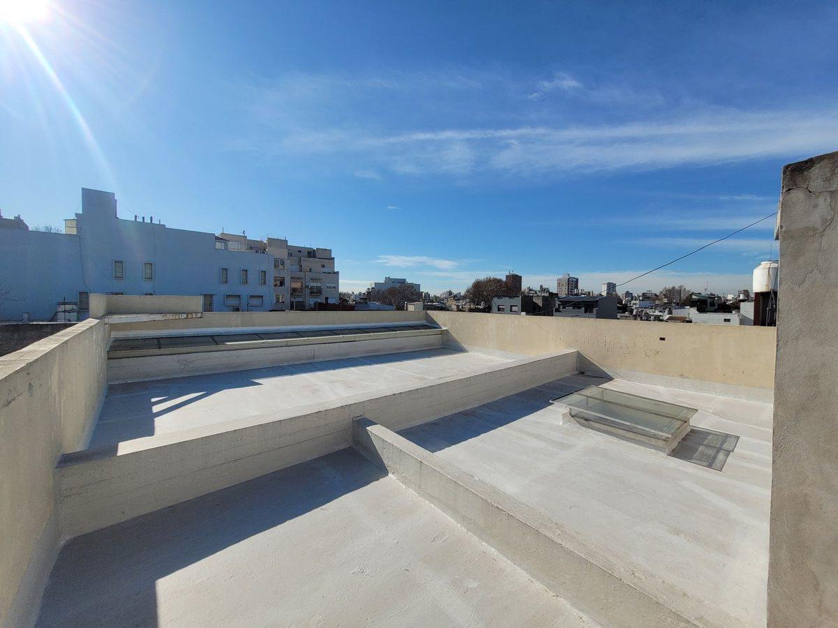 Foto de VENTA DEPOSITO OFICINAS Y DEPTO CON TERRAZA V LURO, imagen 1