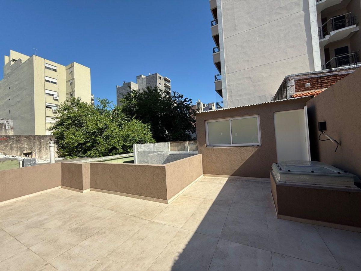 Foto de VENTA PH 3 AMB REFACCIONADO EN LANUS OESTE, imagen 3
