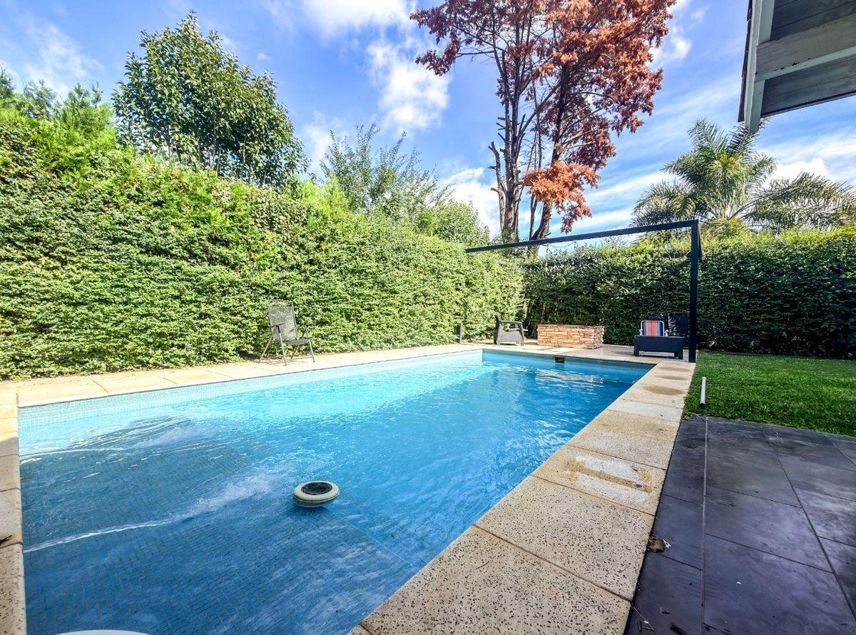 Foto de Casa en venta con parque y pileta Country Venado, imagen 1
