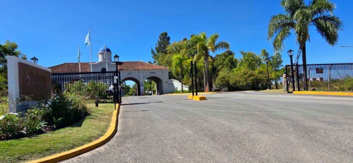 Foto de HERMOSA CASA EN BARRIO CERRADO SAN ISIDRO LABRADOR, imagen 2