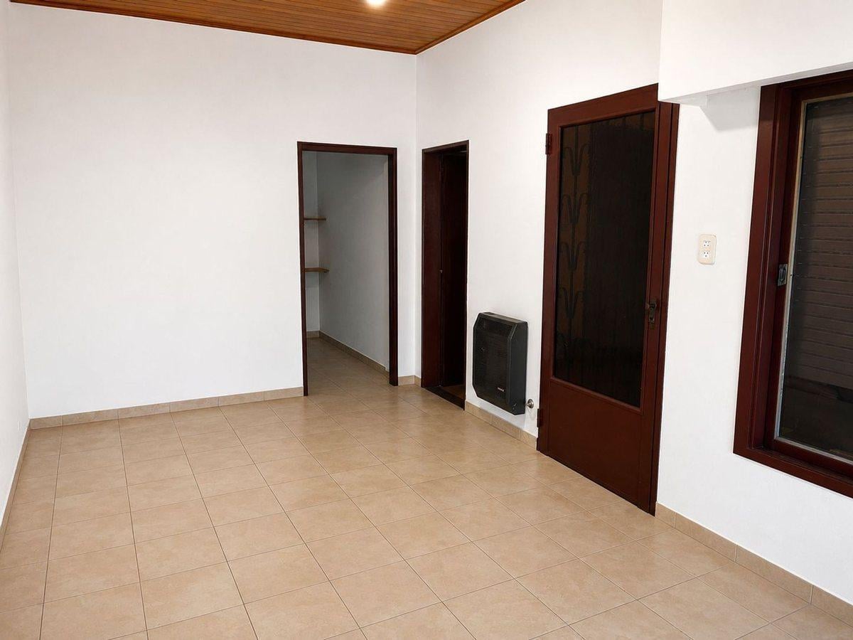 Foto de Departamento 2 ambientes con patio sin expensas, imagen 2