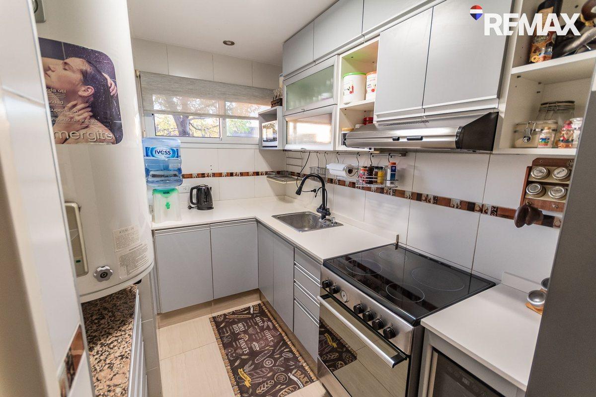 Foto de Venta Casa 4 ambientes con piscina climatizada, imagen 3