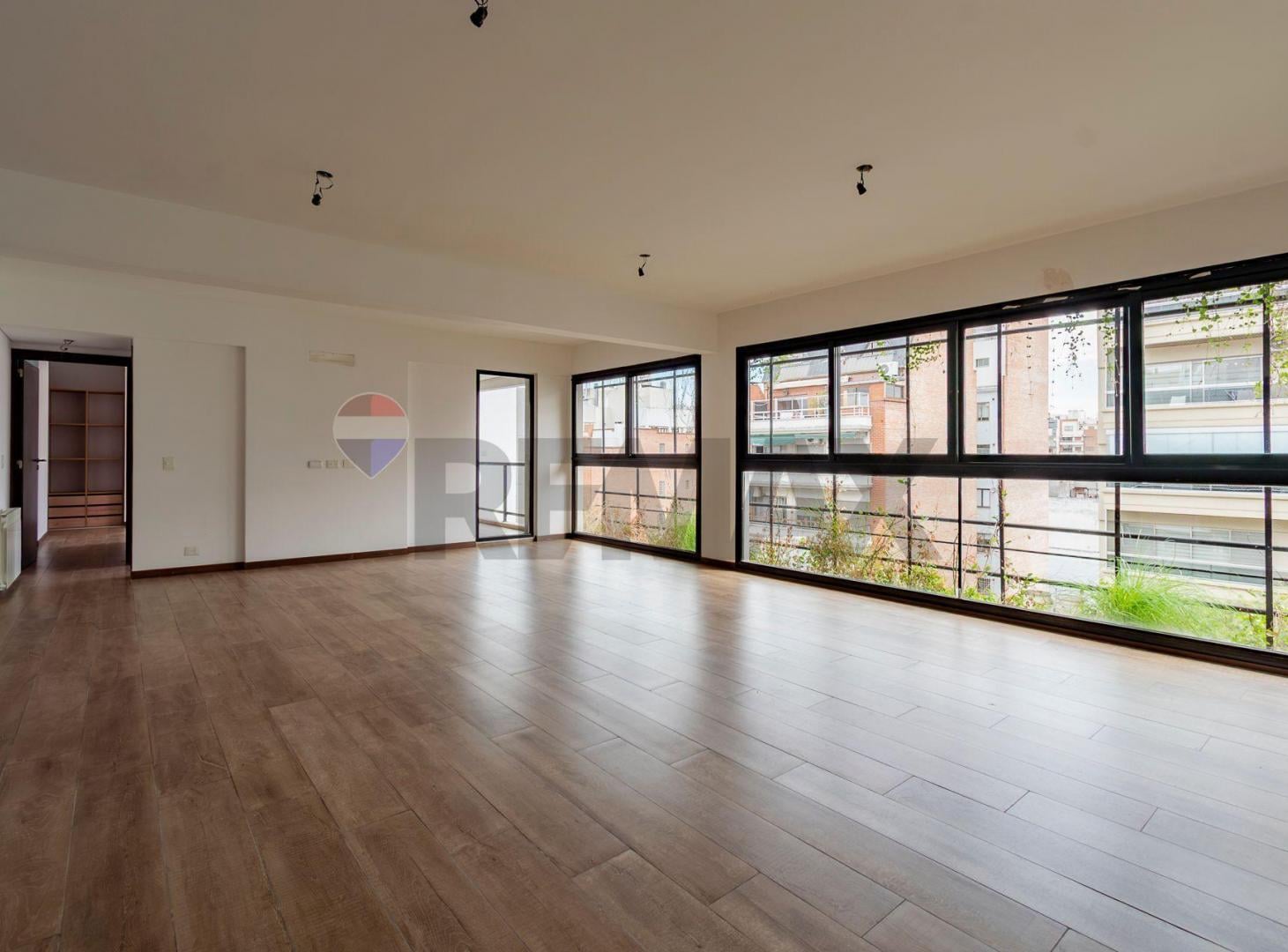 Foto de VENTA DUPLEX CABALLITO SUR A ESTREN 3 AMB Y COCH, imagen 1