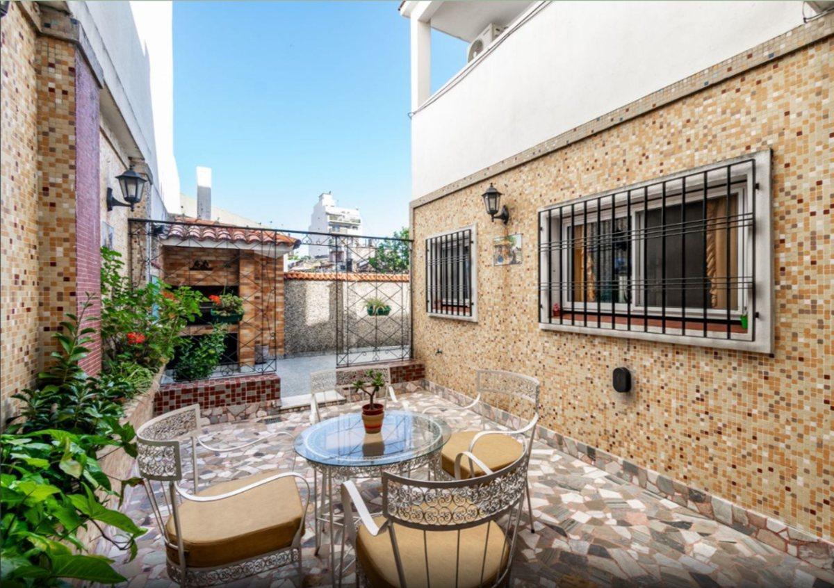 Foto de VENTA CASA 6 AMB BARRACAS CON COCHERA Y TERRAZA, imagen 4