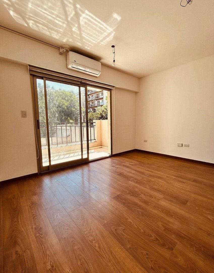 Foto de VENTA depto 2 amb Balcón y Amenities en FLORES, imagen 3