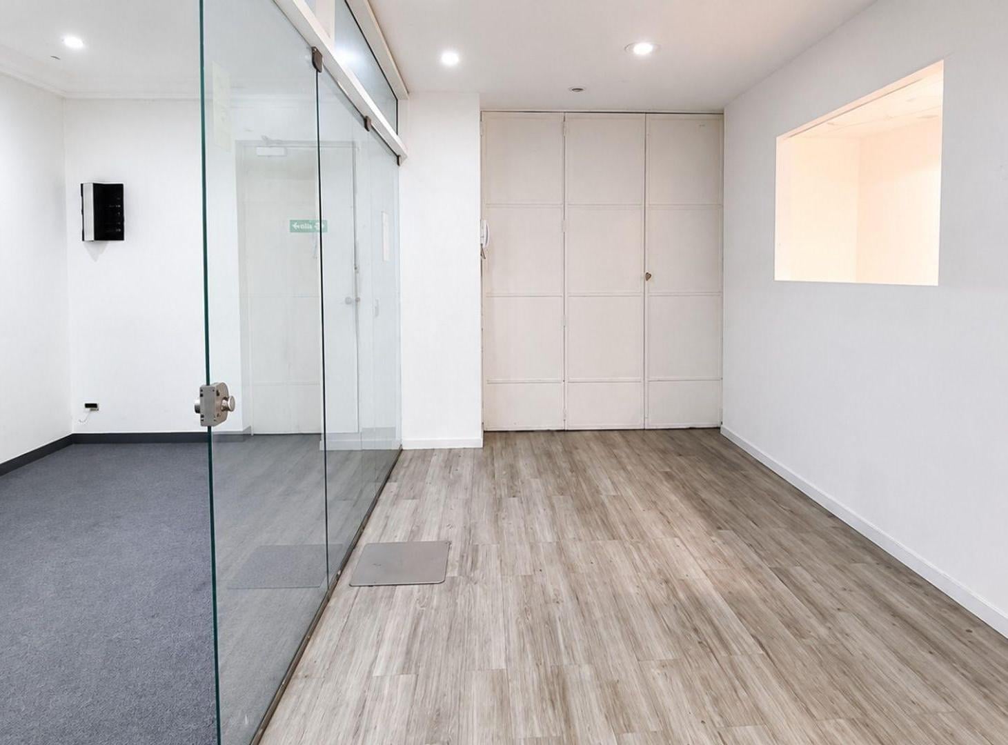 Foto de PISO 437m2 DE OFICINAS ALQUILER TUCUMAN Y FLORID, imagen 2