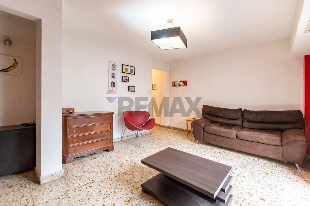 Foto de VENTA PH 3 AMB CON PATIO VALENTIN ALSINA CENTRO, imagen 3